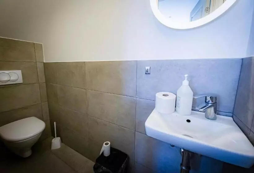 پانسیون Guesthouse Hóll
