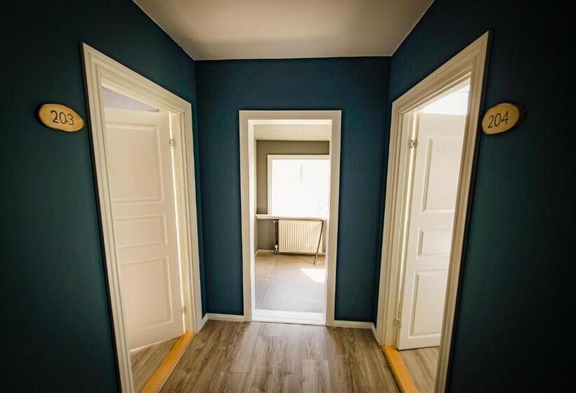 پانسیون Guesthouse Hóll