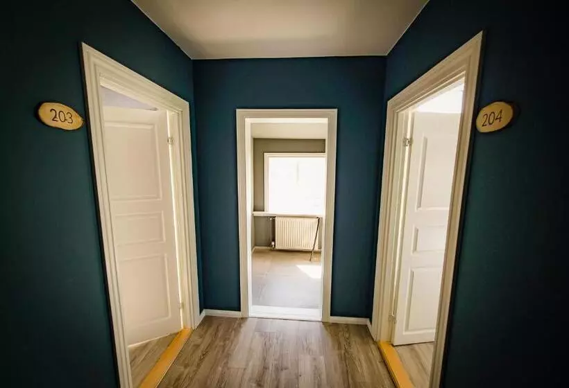 پانسیون Guesthouse Hóll