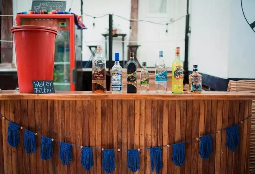 پانسیون Hostal Azul