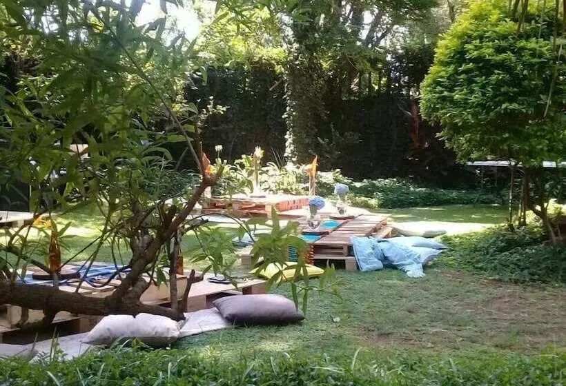 پانسیون Khesa Guesthome