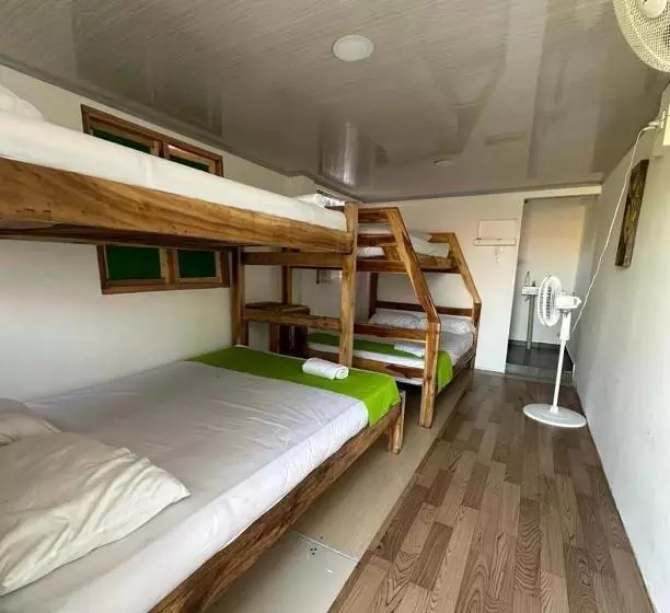 ペンション Raw Kokomar Posadanativa