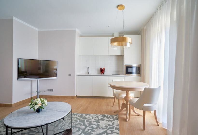 בית מלון כפרי Tandem Soho Suites