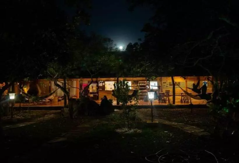 ペンション Pousada Aruana