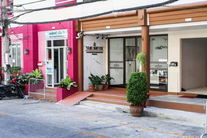 The Suites Apartment & Residence