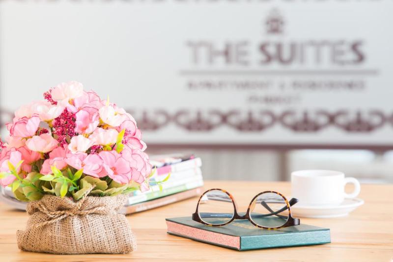 The Suites Apartment & Residence