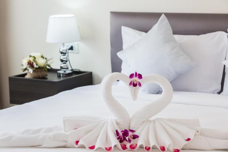 The Suites Apartment & Residence