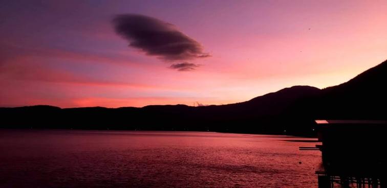 پانسیون Captain Morgan Hostel Lake Coatepeque