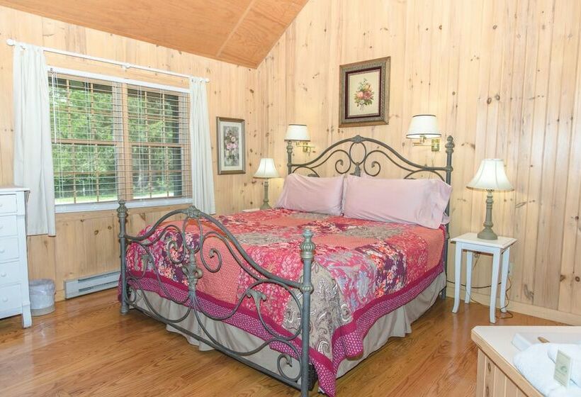 مبيت وإفطار Autumn Ridge Cottages