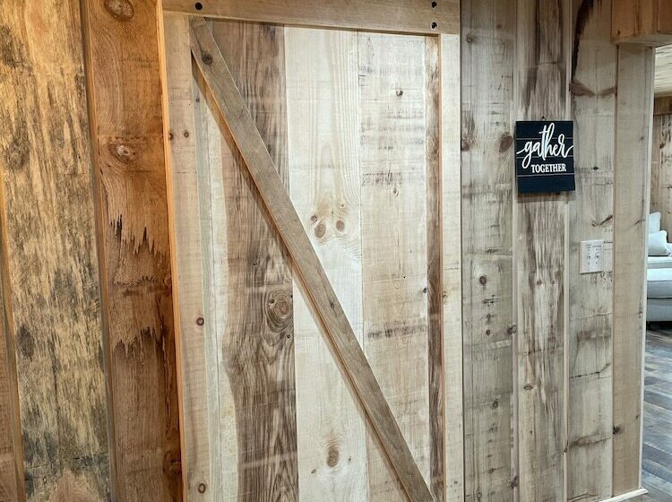 مبيت وإفطار Autumn Ridge Cottages