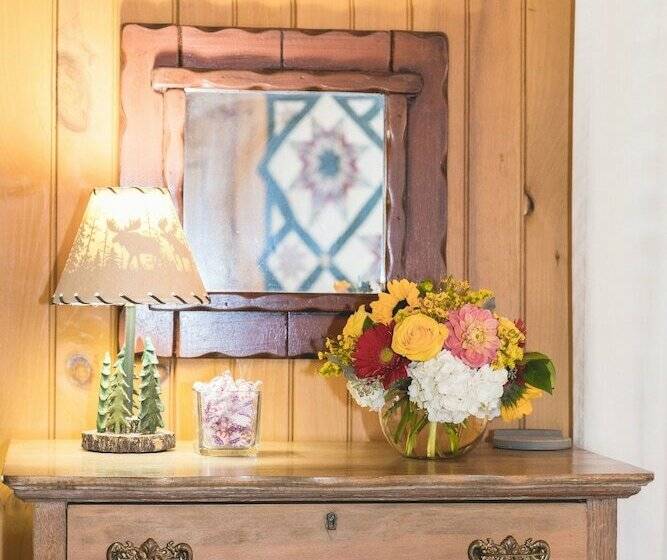 مبيت وإفطار Autumn Ridge Cottages