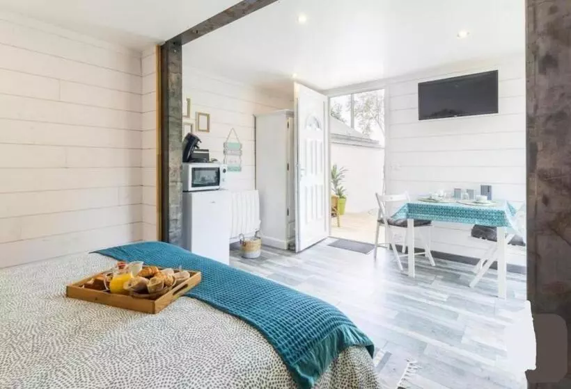 ベッドアンドブレックファースト Les Pieds Dans L Eau