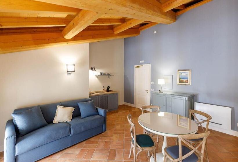 مبيت وإفطار Villa Padovani Relais De Charme   Adults Only