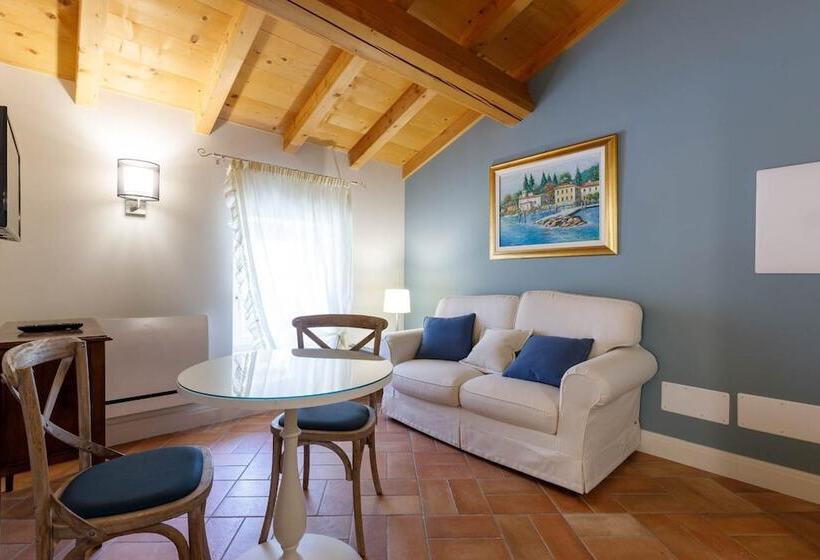 مبيت وإفطار Villa Padovani Relais De Charme   Adults Only