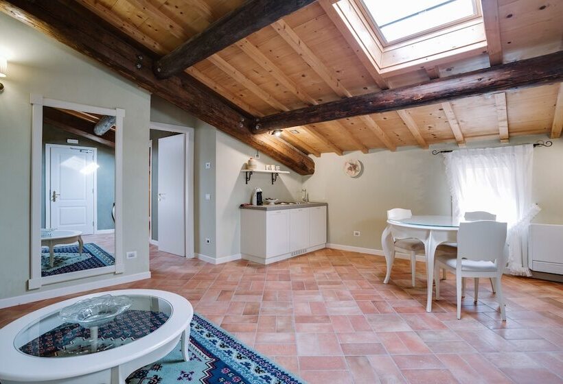 مبيت وإفطار Villa Padovani Relais De Charme   Adults Only