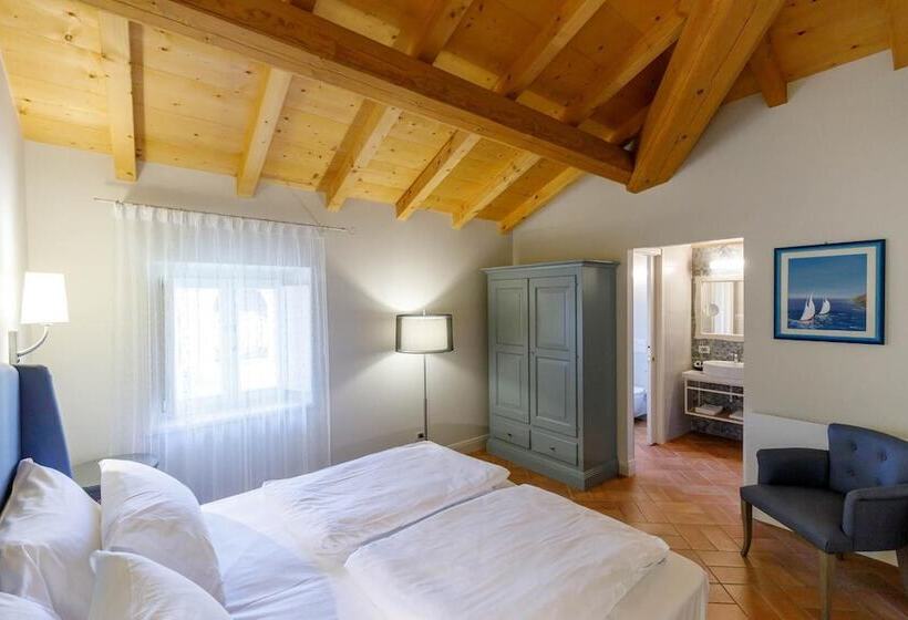 مبيت وإفطار Villa Padovani Relais De Charme   Adults Only