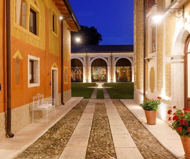 مبيت وإفطار Villa Padovani Relais De Charme   Adults Only