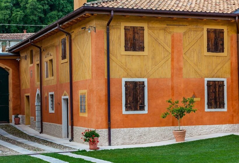 مبيت وإفطار Villa Padovani Relais De Charme   Adults Only