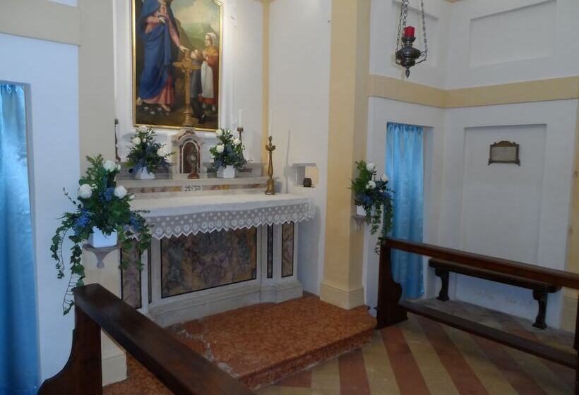 مبيت وإفطار Villa Padovani Relais De Charme   Adults Only