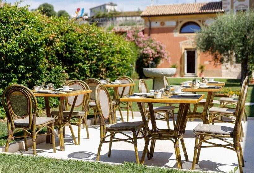 مبيت وإفطار Villa Padovani Relais De Charme   Adults Only