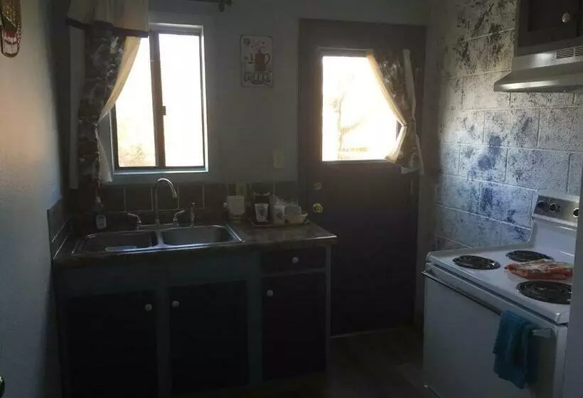 Motelli Rocky Mountain Lodge