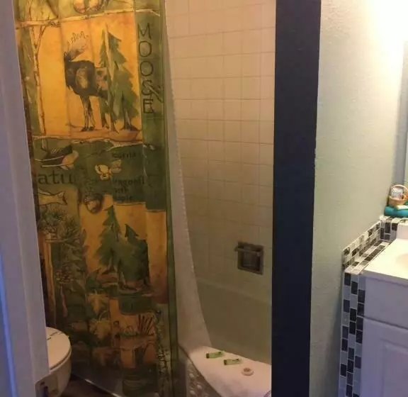 Motelli Rocky Mountain Lodge