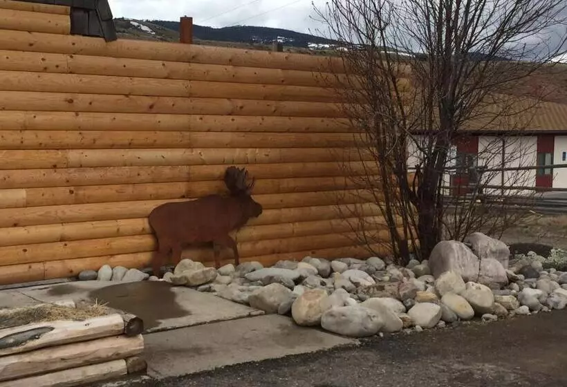 Motelli Rocky Mountain Lodge