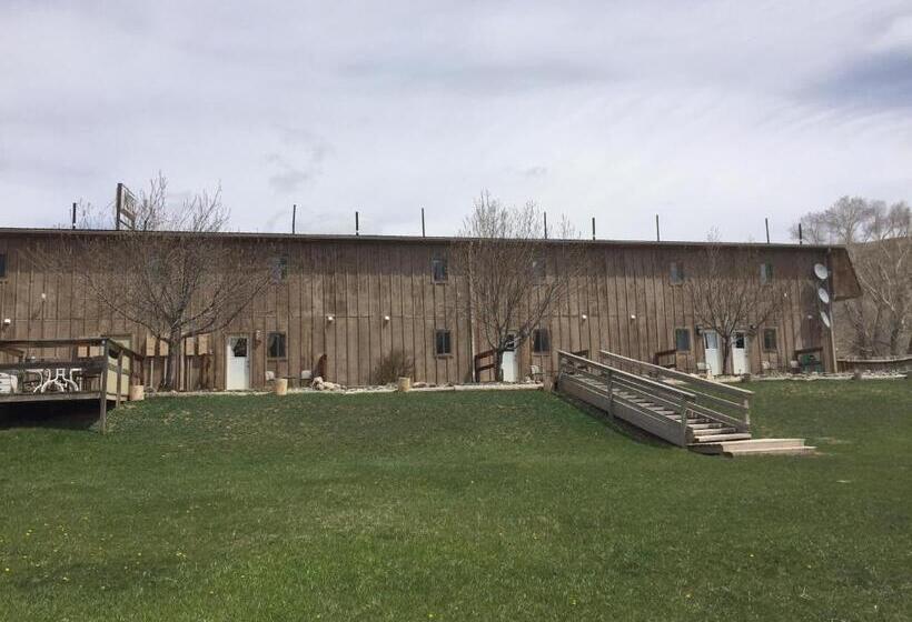 فندق على الطريق Rocky Mountain Lodge