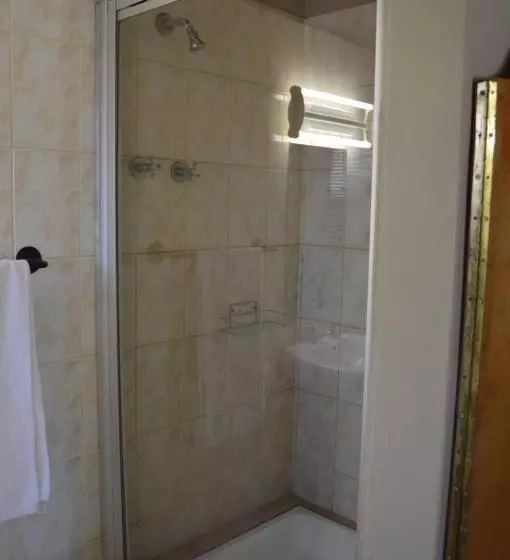 Majatalo Jarina Guesthouse