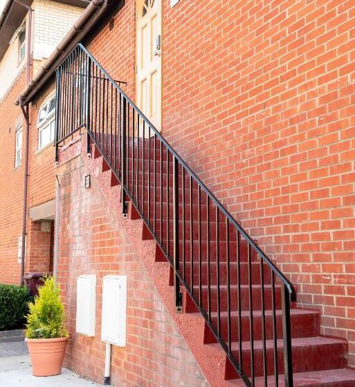 膳宿费 Pinehill Rooms