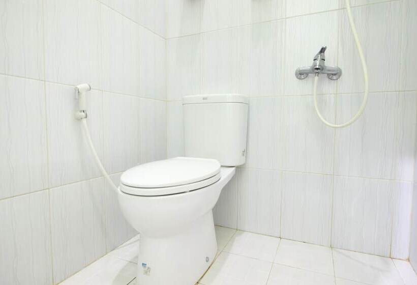 פנסיון Reddoorz Plus Near Taman Sari