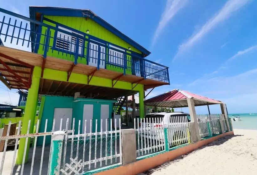 پانسیون Rooms Boutique By Annie S