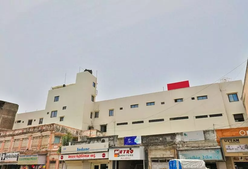 Oyo 22551 Hotel Ssv