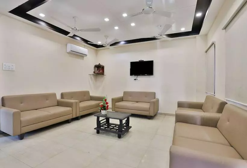 Oyo 22551 Hotel Ssv