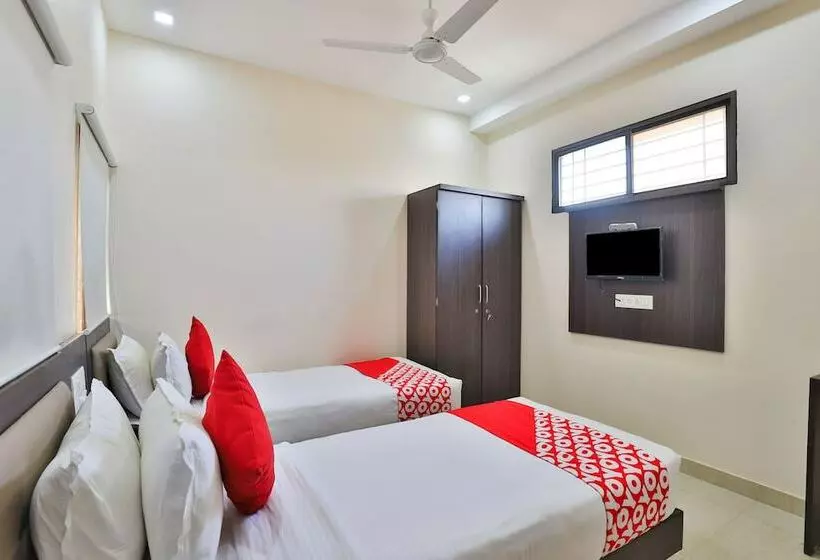 Oyo 22551 Hotel Ssv