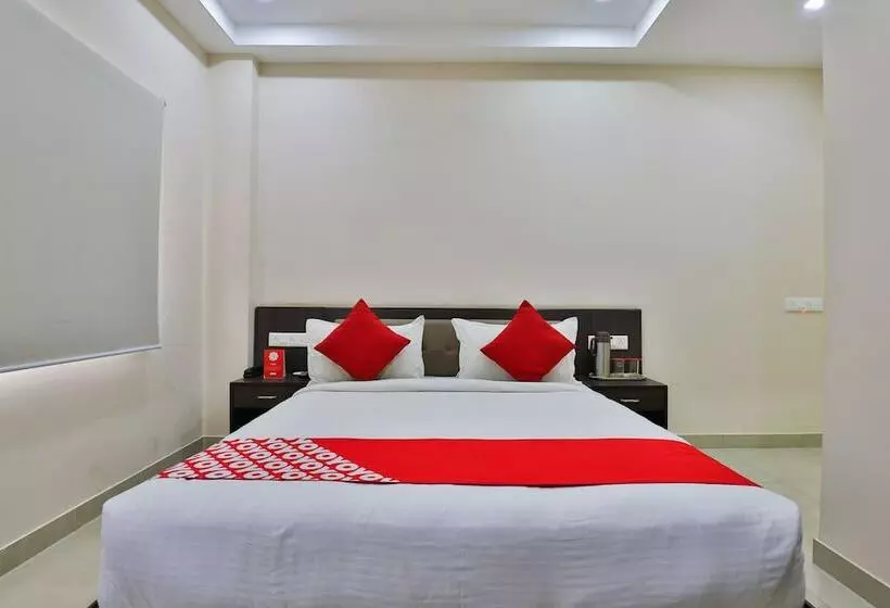 Oyo 22551 Hotel Ssv