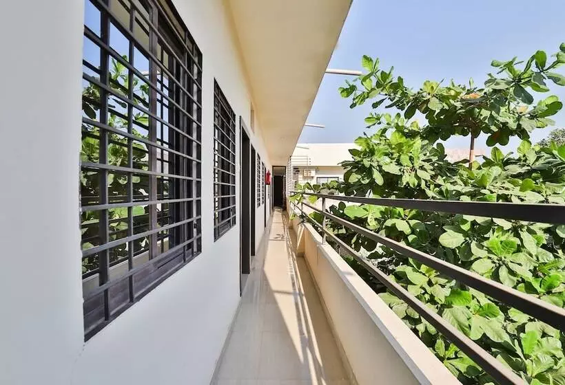 Oyo 22551 Hotel Ssv