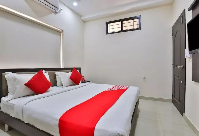 Oyo 22551 Hotel Ssv