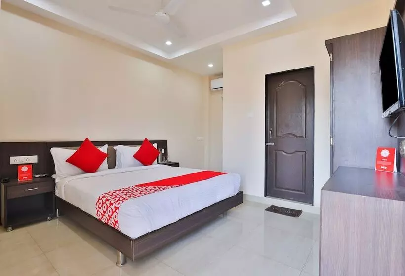 Oyo 22551 Hotel Ssv