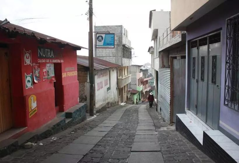 Pensão Una Noche Con Mical