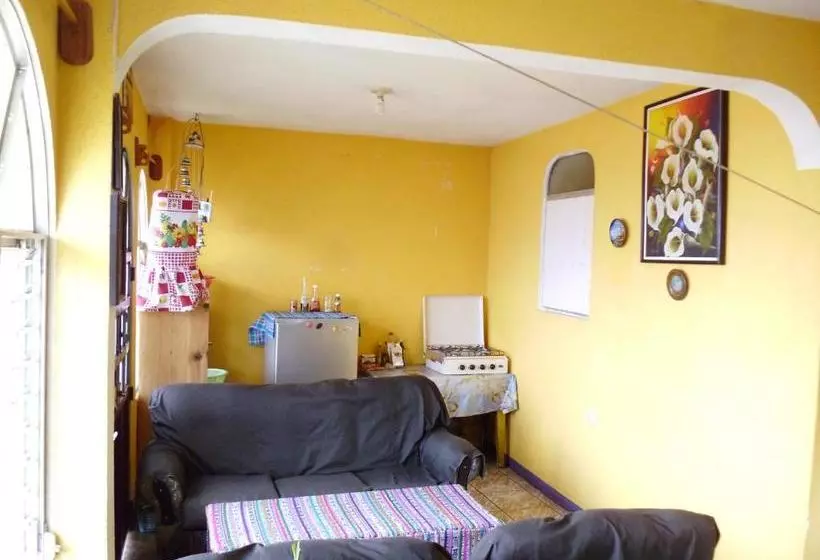 Pensão Una Noche Con Mical