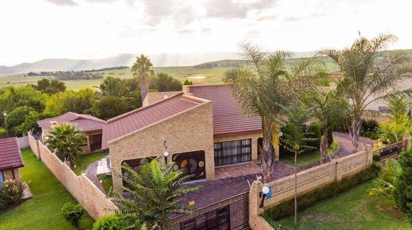 צימר Kwantulindawo Guesthouse Newcastle