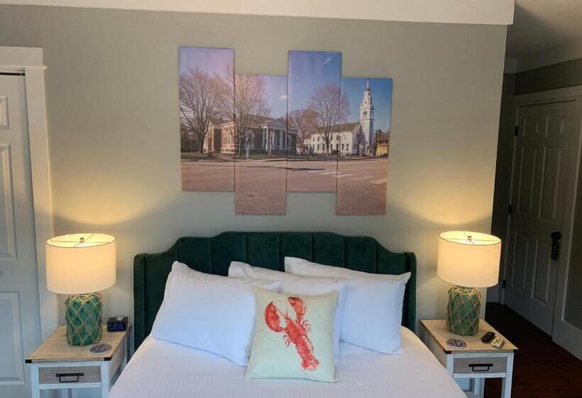 مبيت وإفطار White Sails Inn