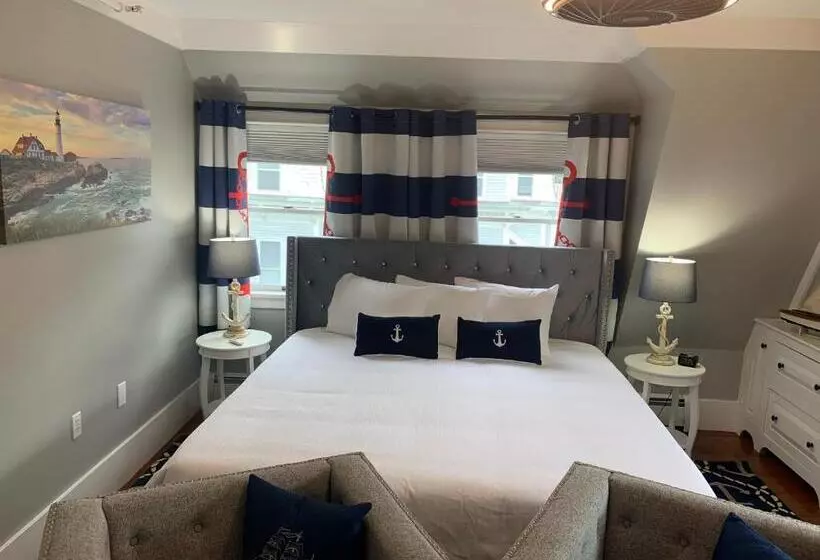 Aamiaismajoitus (B&B) White Sails Inn