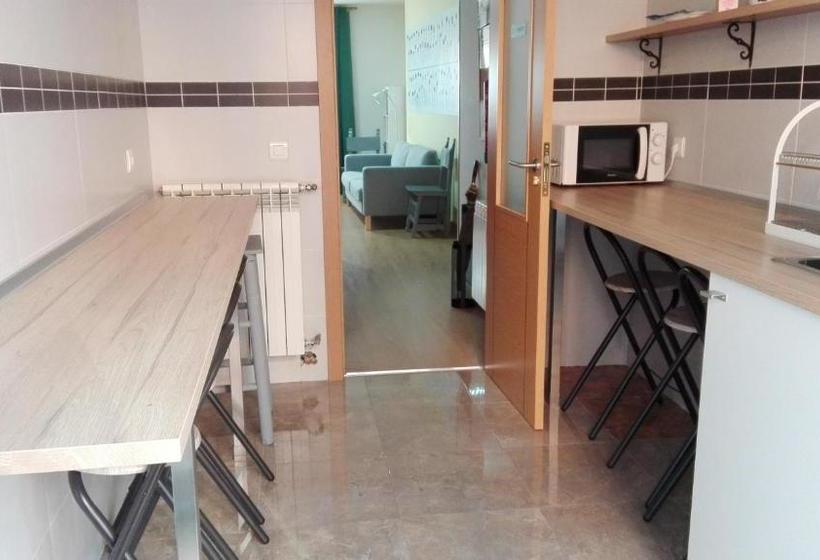 פנסיון Hostal Gemi