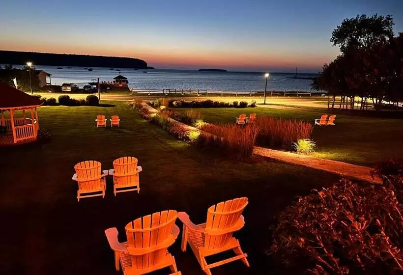 هتل The Water Street Inn