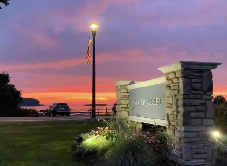 هتل The Water Street Inn