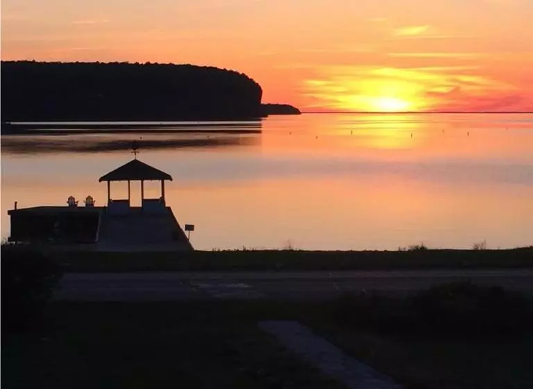 هتل The Water Street Inn