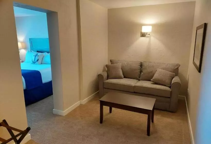 هتل The Water Street Inn