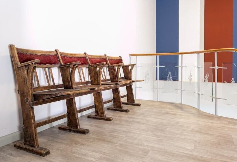 Пансион Boulevard 900